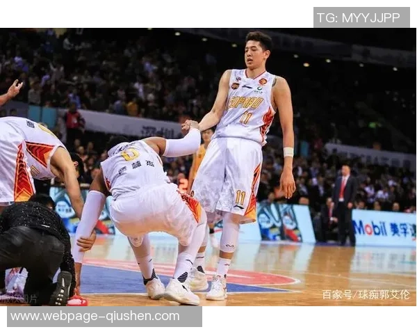 四中与清华篮球对决精彩纷呈谁能在赛场上笑到最后